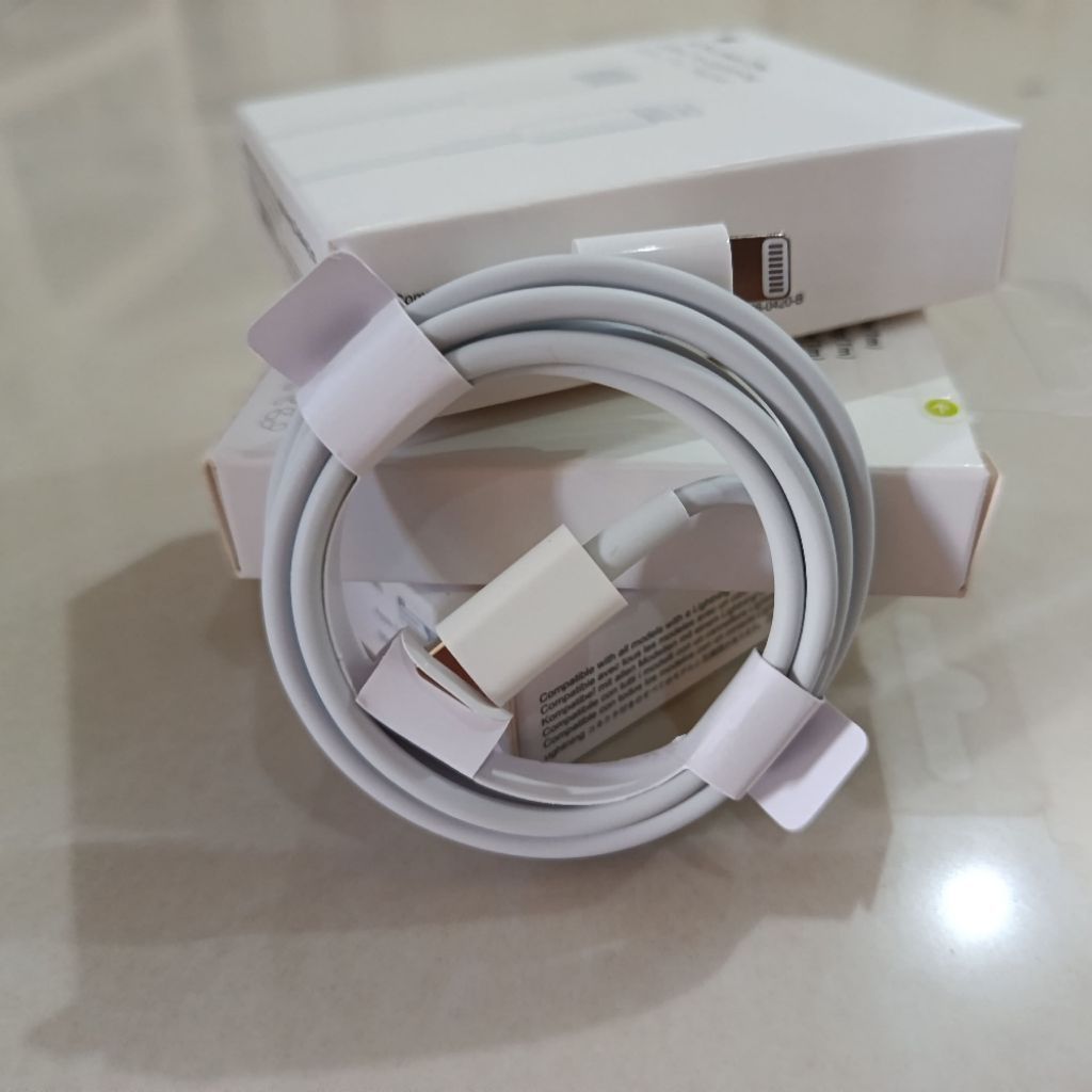 Kabel USB-C to Lightning 25w 1m magnet