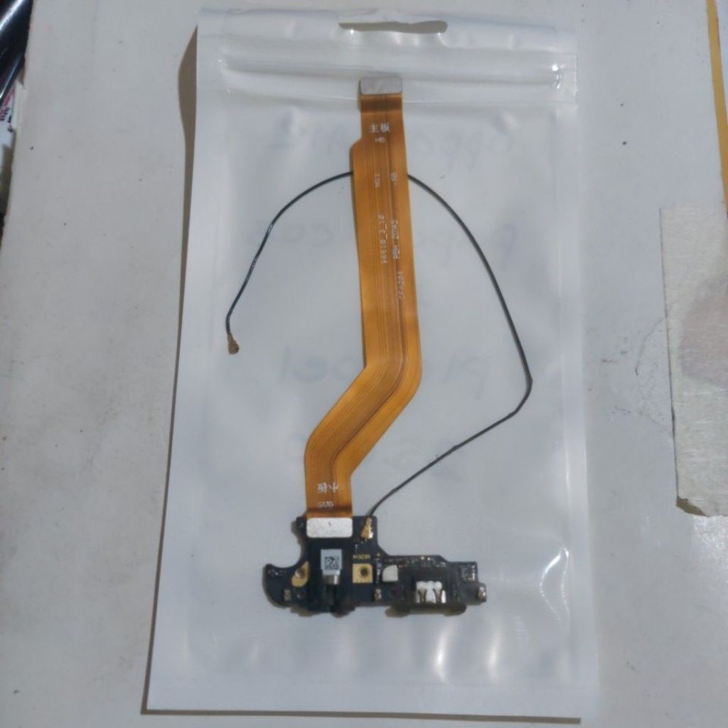 Papan charger & fleksibel Oppo 12 original copotan