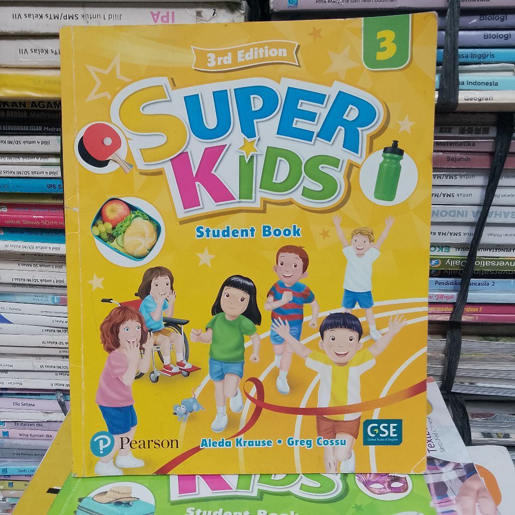 Super Kids 3 Student Book. Free CD