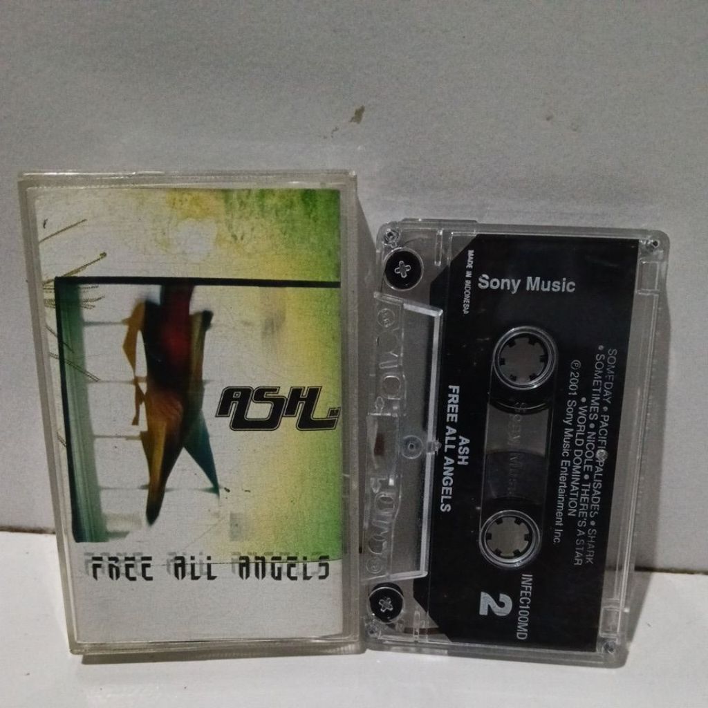 KASET PITA ASH - FREE ALL ANGELS