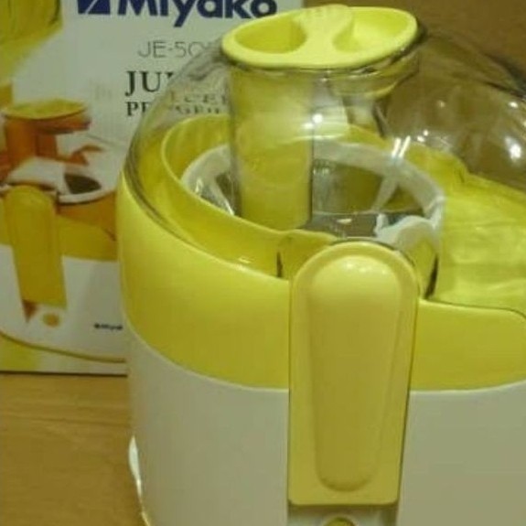 Juicer Miyako JE 607 600ml Slow Juicer Pengiriman Cepat Penjual Ramah Baru
