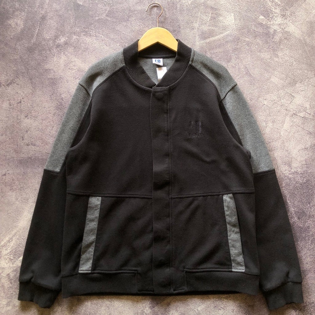 Varsity FUBU NY Scnnd Size XL,Two tone hitam silver abu cotton varsity katun hiphop jacket