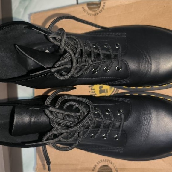 docmart 1460 43 black nappa