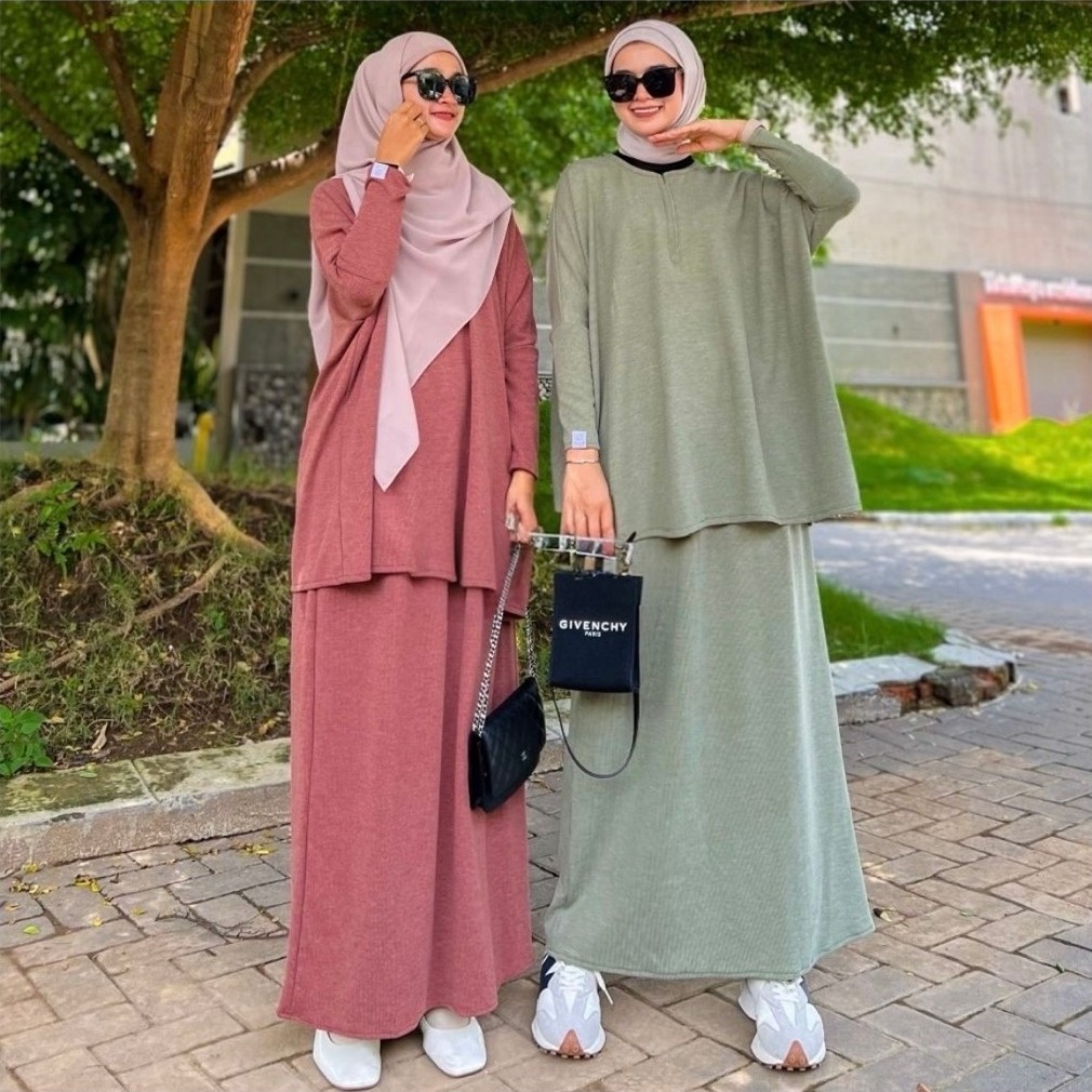 Set Knit Rok Wanita / Zoey Batwing Knit Set Diarletta