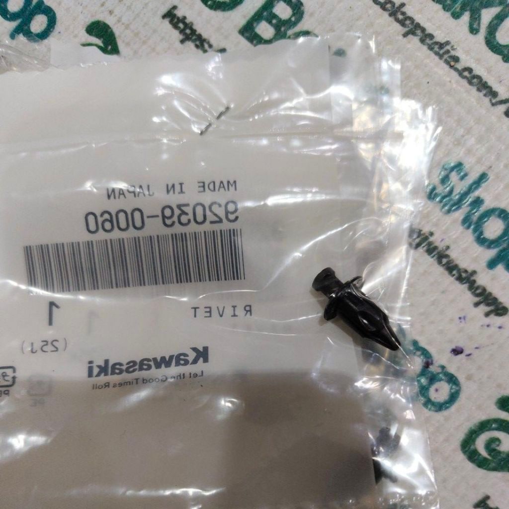Rivet ripet body paku rivet clip body fairing kawasaki zx25r zx25 r zx 25r zx25rr zx25 rr zx 25rr or