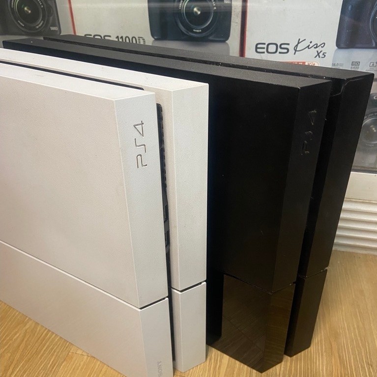 PLAYSTATION 4 PS4 ORIGINAL SONY FAT WARNA PUTIH 500GB