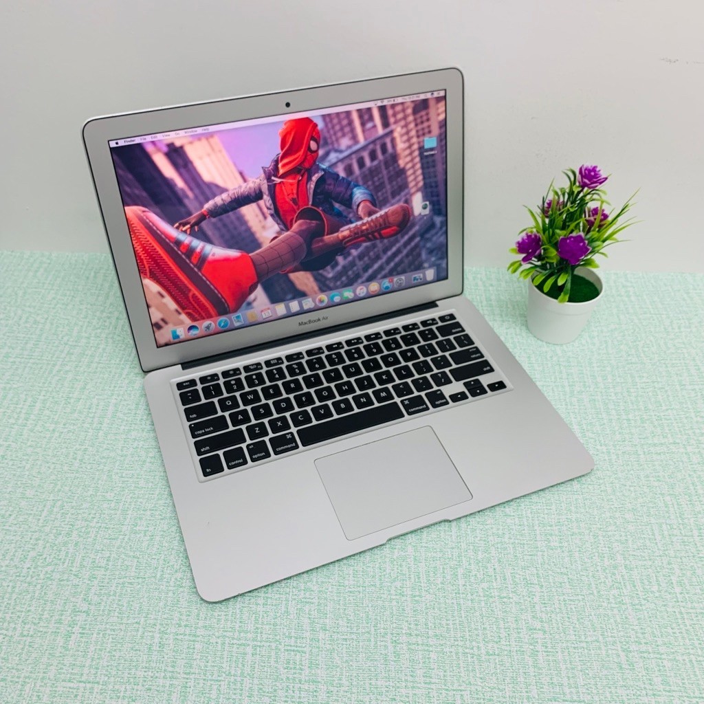GRADE A Macbook Air 2017 13 inch i5/i7 RAM 8 SSD 128/256/512 SECOND LIKE NEW