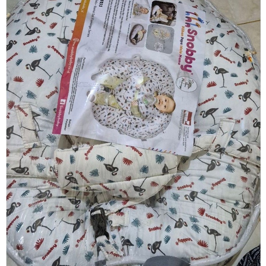 Bantal Sofa dan Bantal Dot Snobby preloved