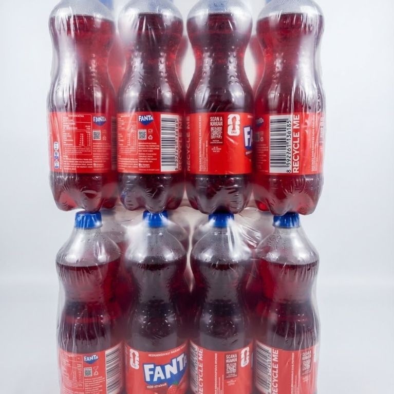 FANTA STAWBERRY 1 LITER 1 KRAT ISI 12 BOTOL