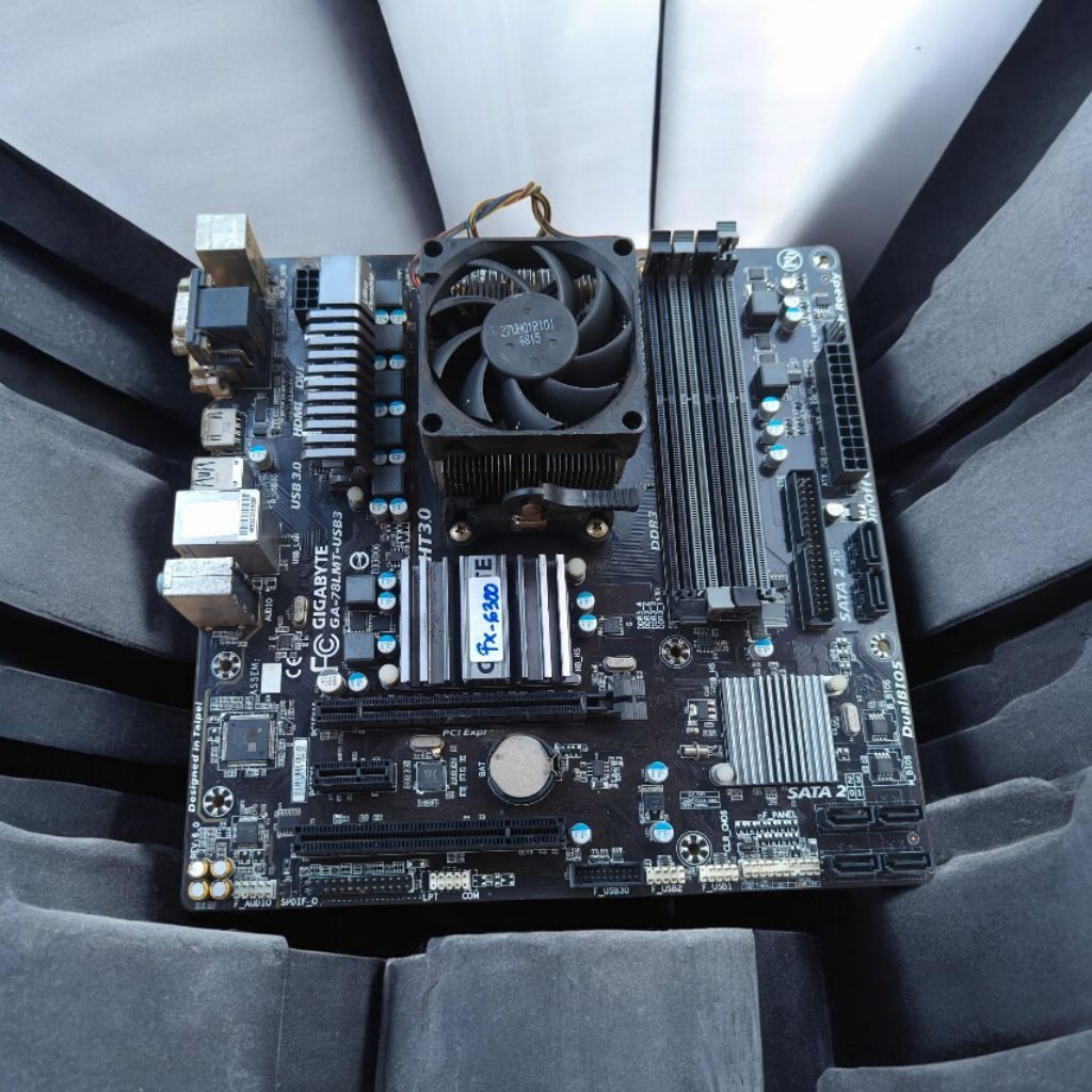 paket Mobo Gigabyte prosesor AMD FX 6300 AM3+