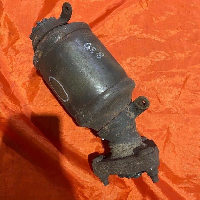 Katalis Frontpipe Mobil Honda Jazz Ge8 Ori Copotan