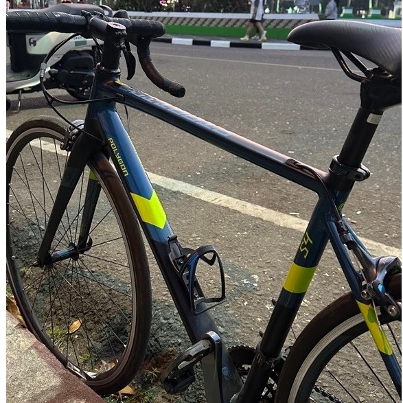 Roadbike Strattos s4