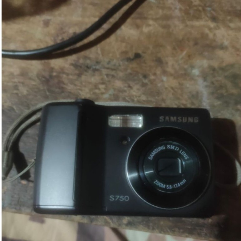 Camera Digital Samsung S750
