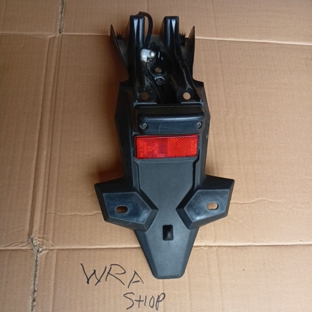 spakbor slebor bekakang CRF150,CRF 150 L original seken copotan motor