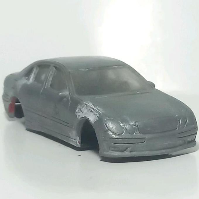 REALTOY MERCEDES BENZ E CLASS E55 AMG W211 DIECAST SKALA 1:61 BAHAN KASTEM OPEN RIVET BYD27