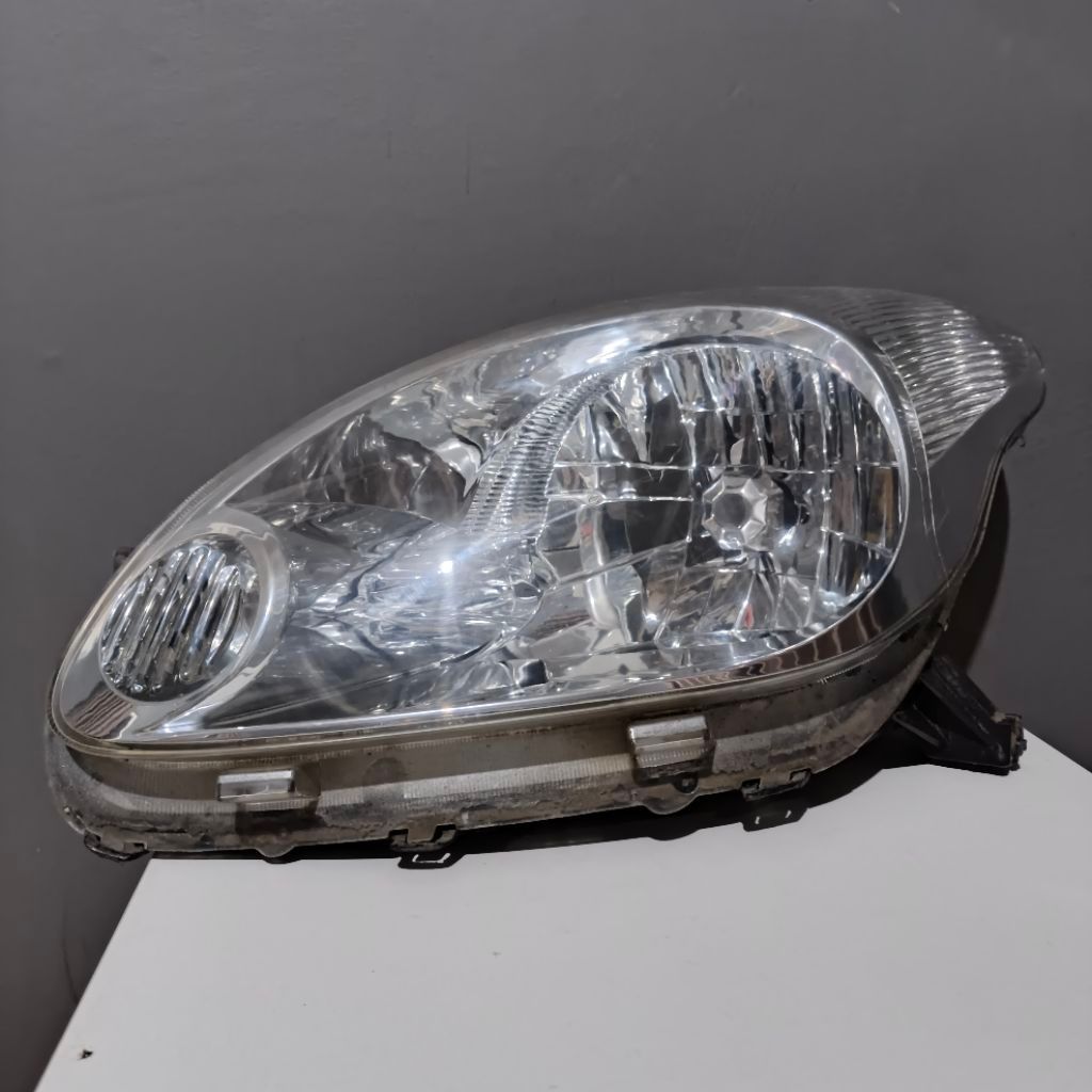 head lamp daihatsu sirion kiri 2005-2011 original copotan