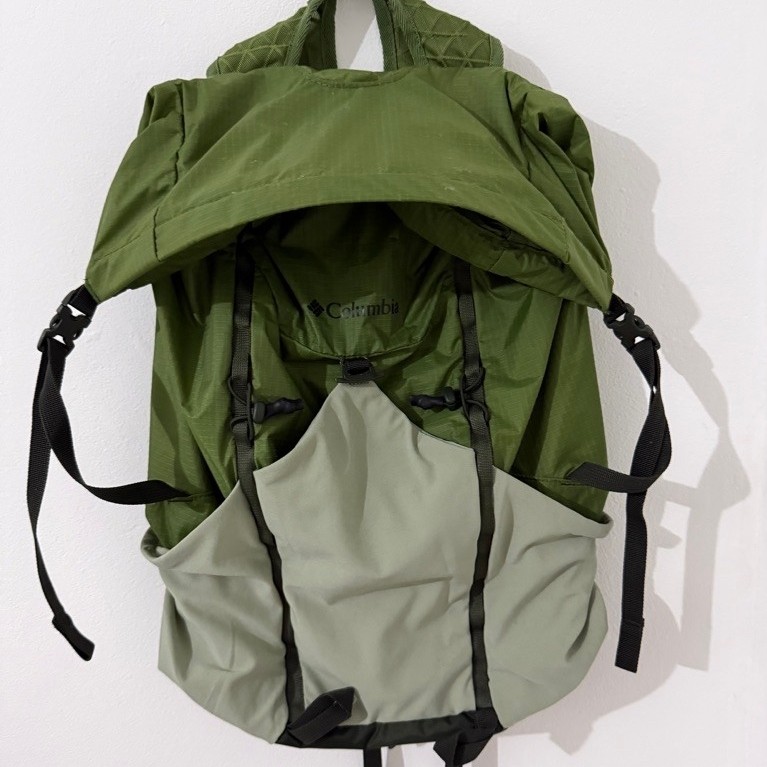 Columbia Backpack 22L (like new)