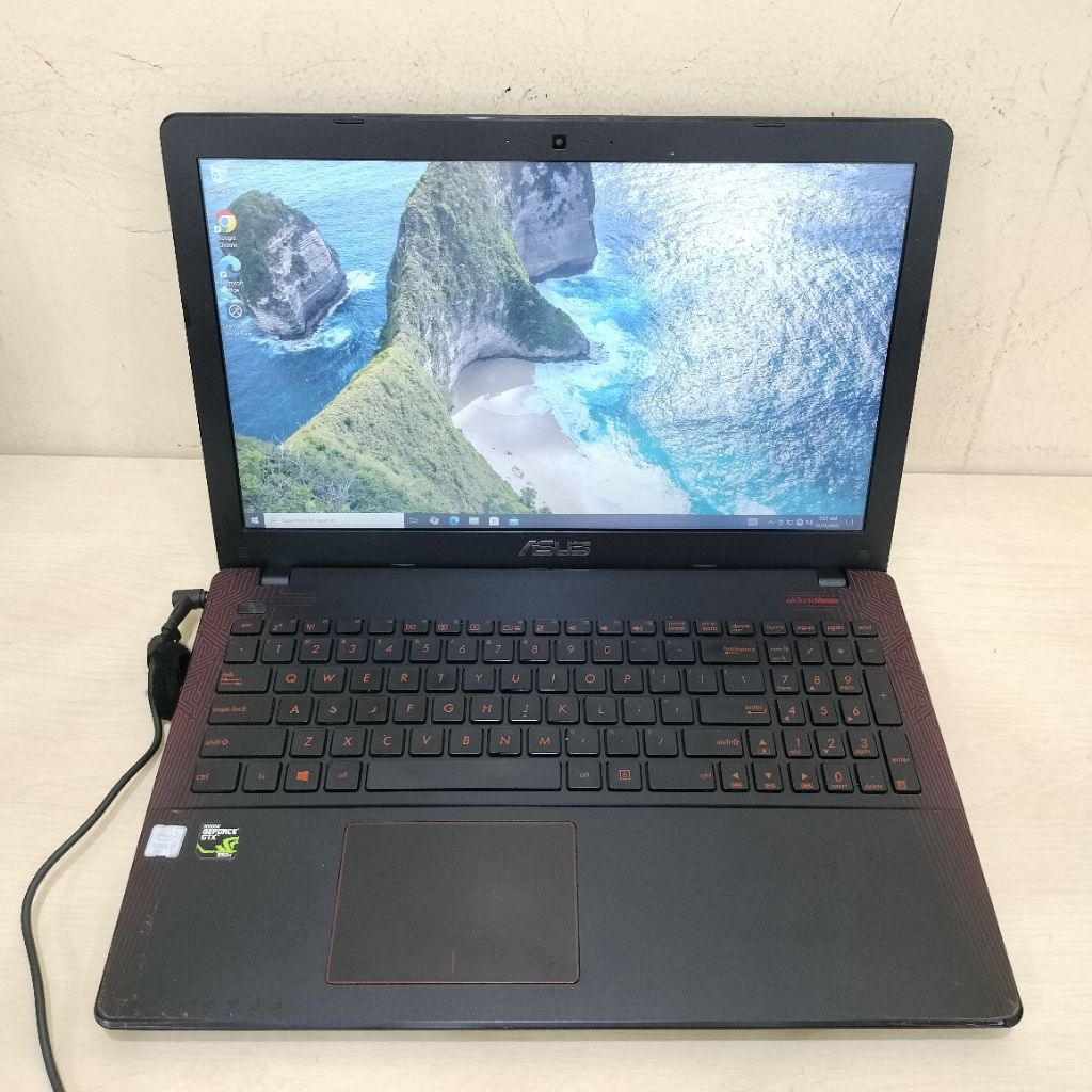 Asus X550VXK Intel Core i7-770HQ NVIDIA GeForce GTX 950M Ram 8 SSD 1 TB 12273