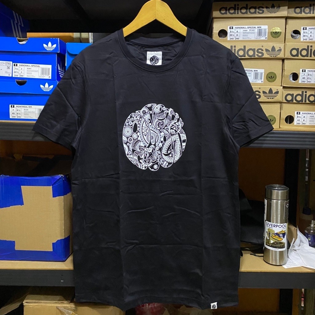 PRETTY GREEN T SHIRT LOGO PAISLEY