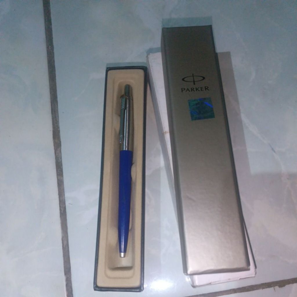 box pen Parker original