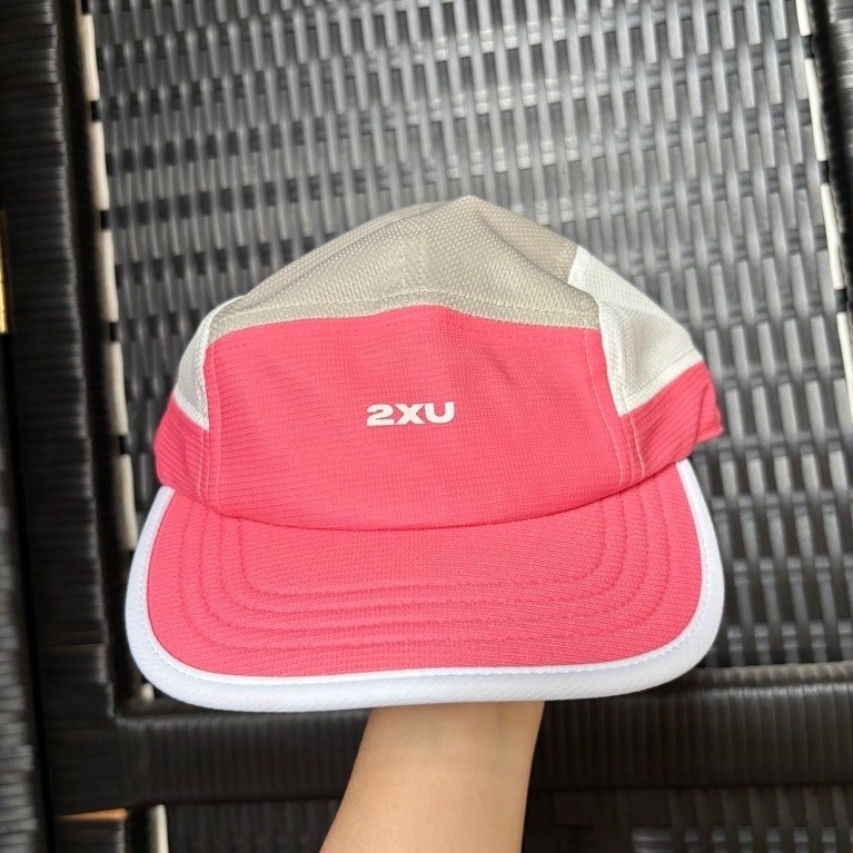 topi running cap 2XU preloved