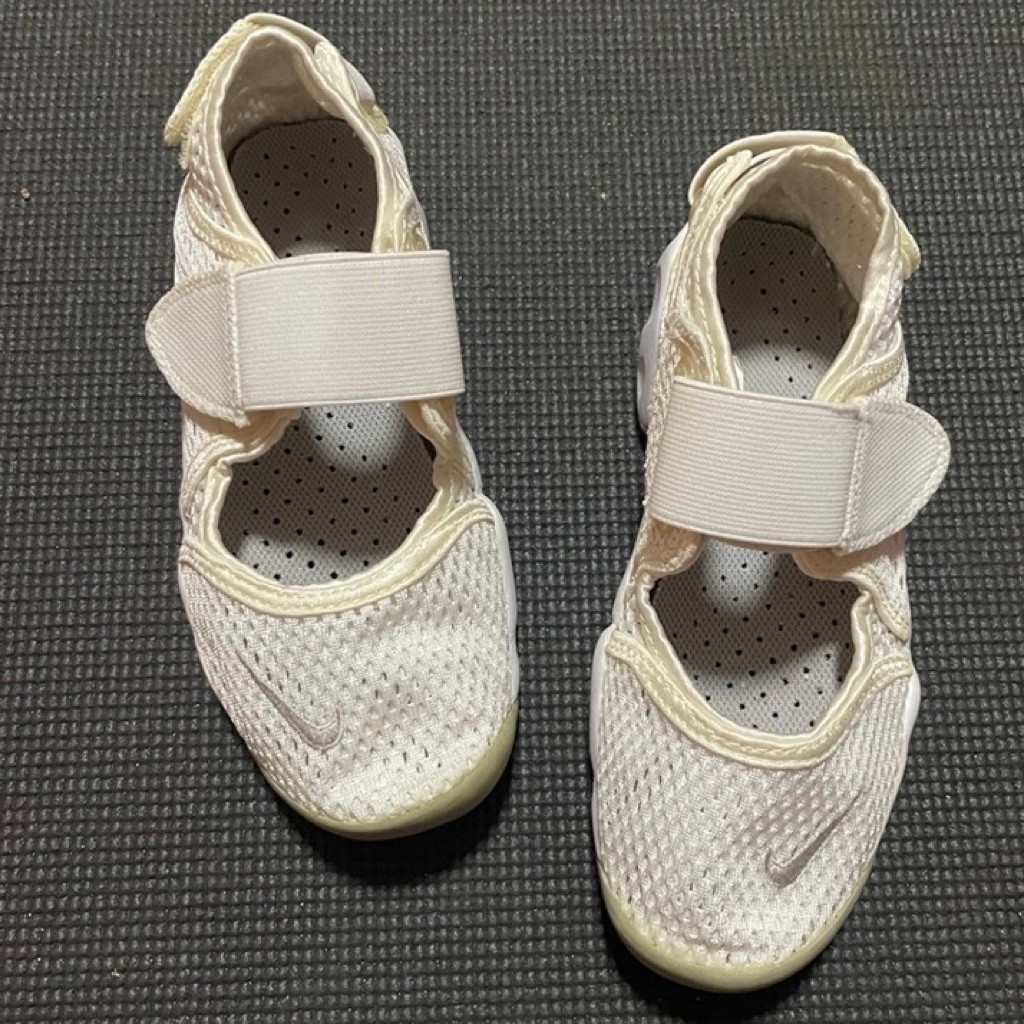 nike air rift preloved
