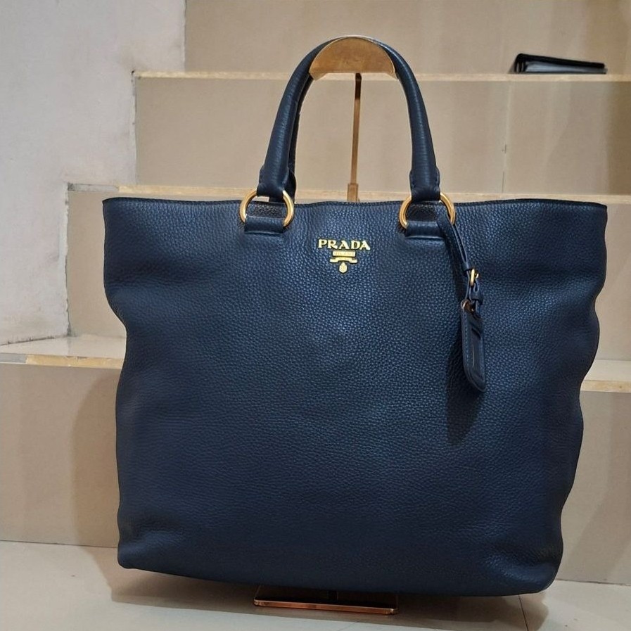 sale prada tote navy
