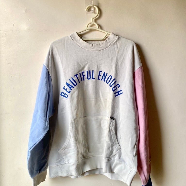 Preloved Sweater Beautiful Enough