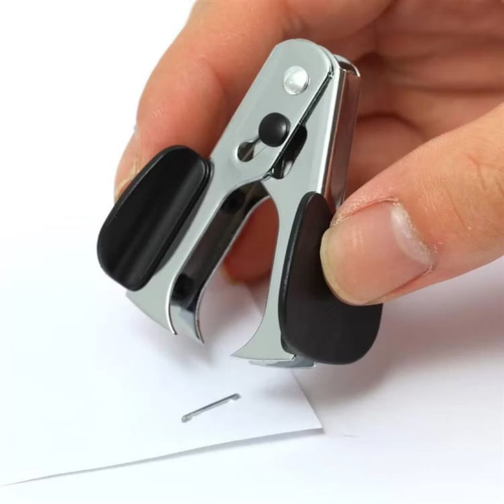 KNK STAPLER REMOVER / PENCABUT ISI STAPLES