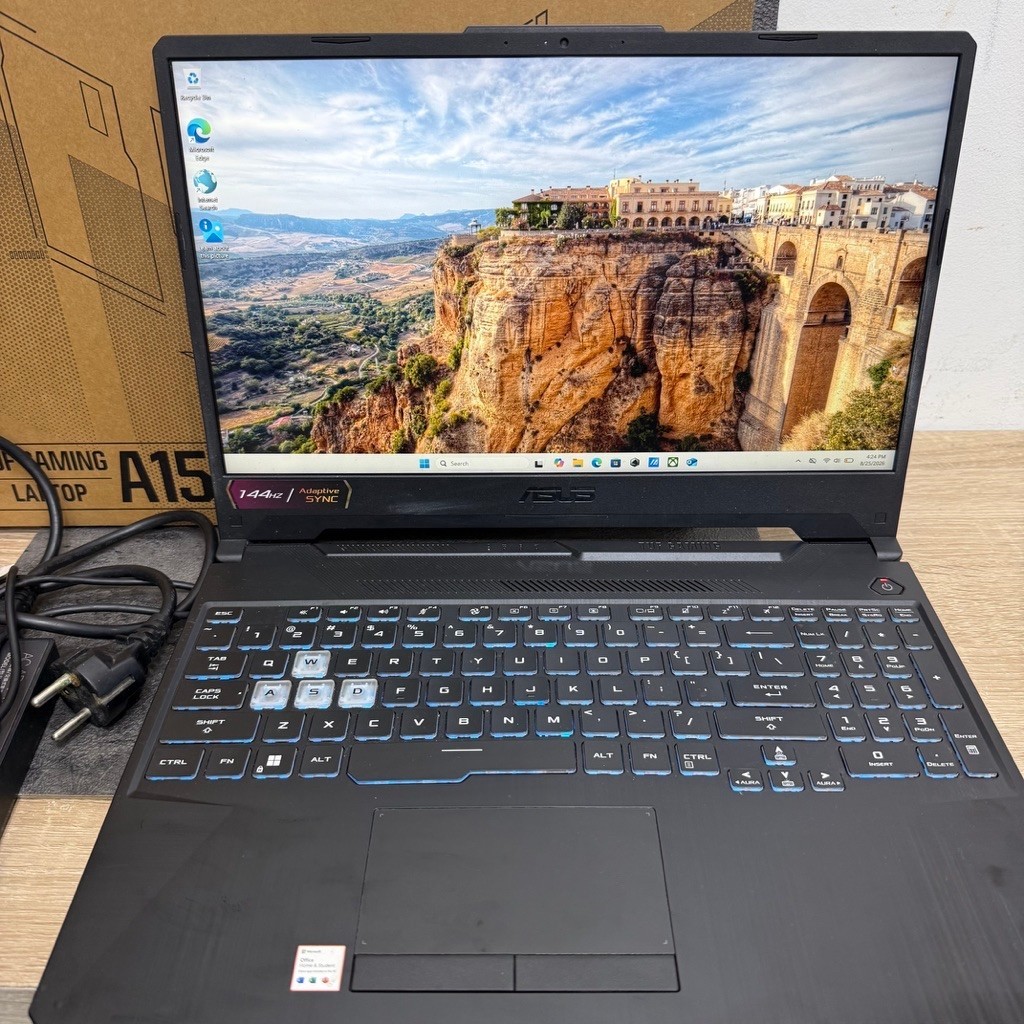 Laptop Asus Tuf Gaming A15 (FA506NFR) AMD Ryzen 7-7435HS 16/512gb Fullset Second Garansi Resmi