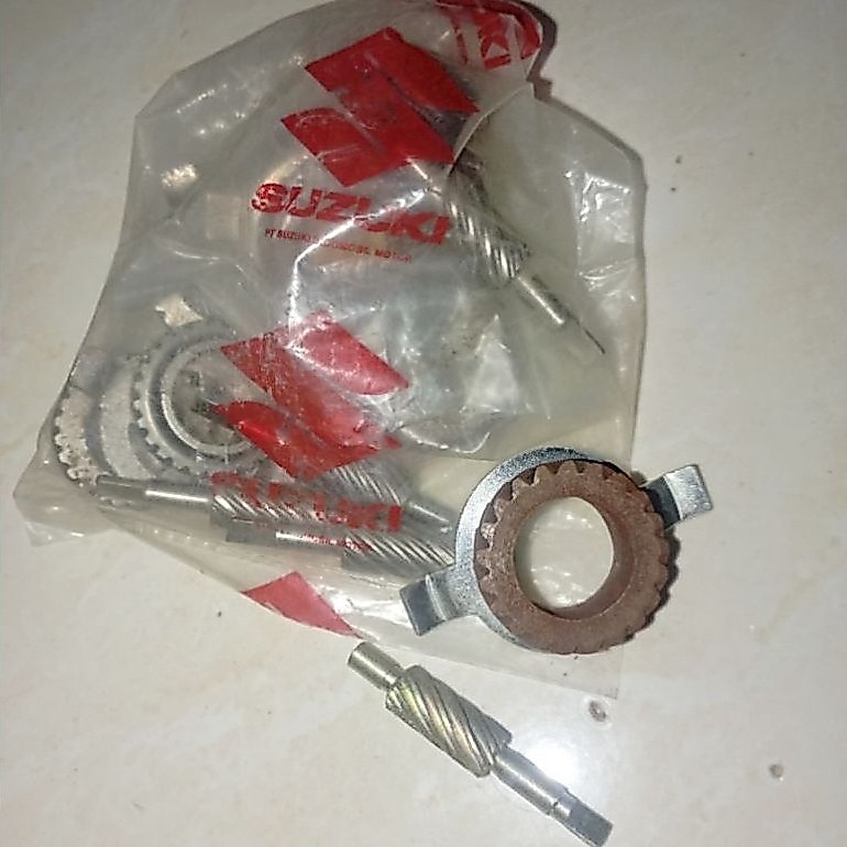 gigi gear gir girbox spido speedometer suzuki TS TS100 TS125 nos