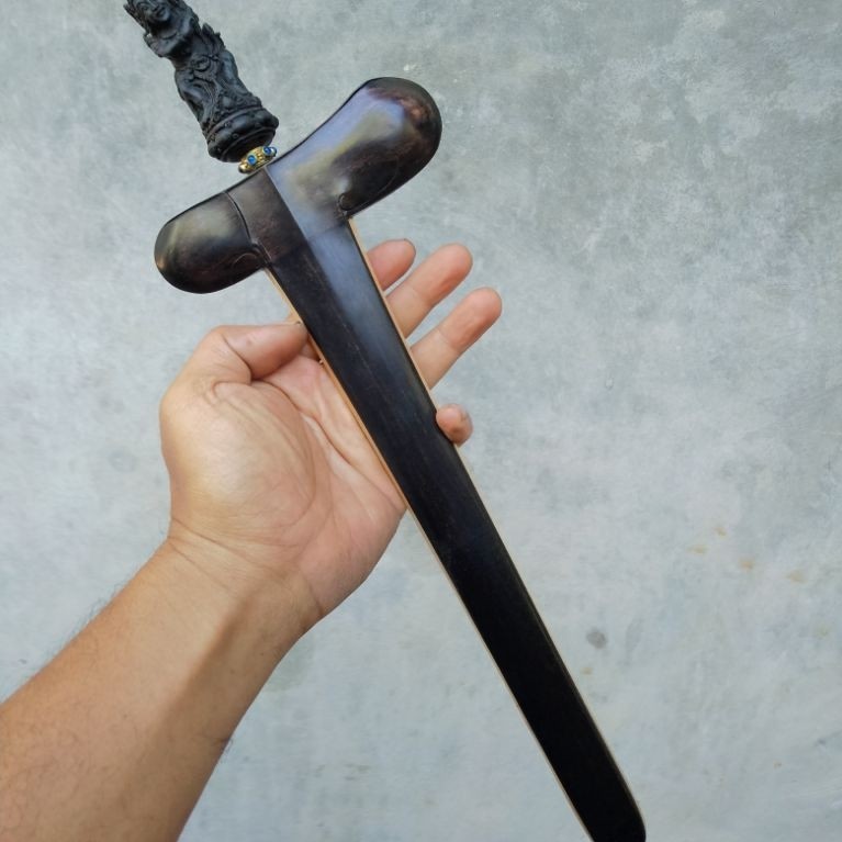 keris bali seselet