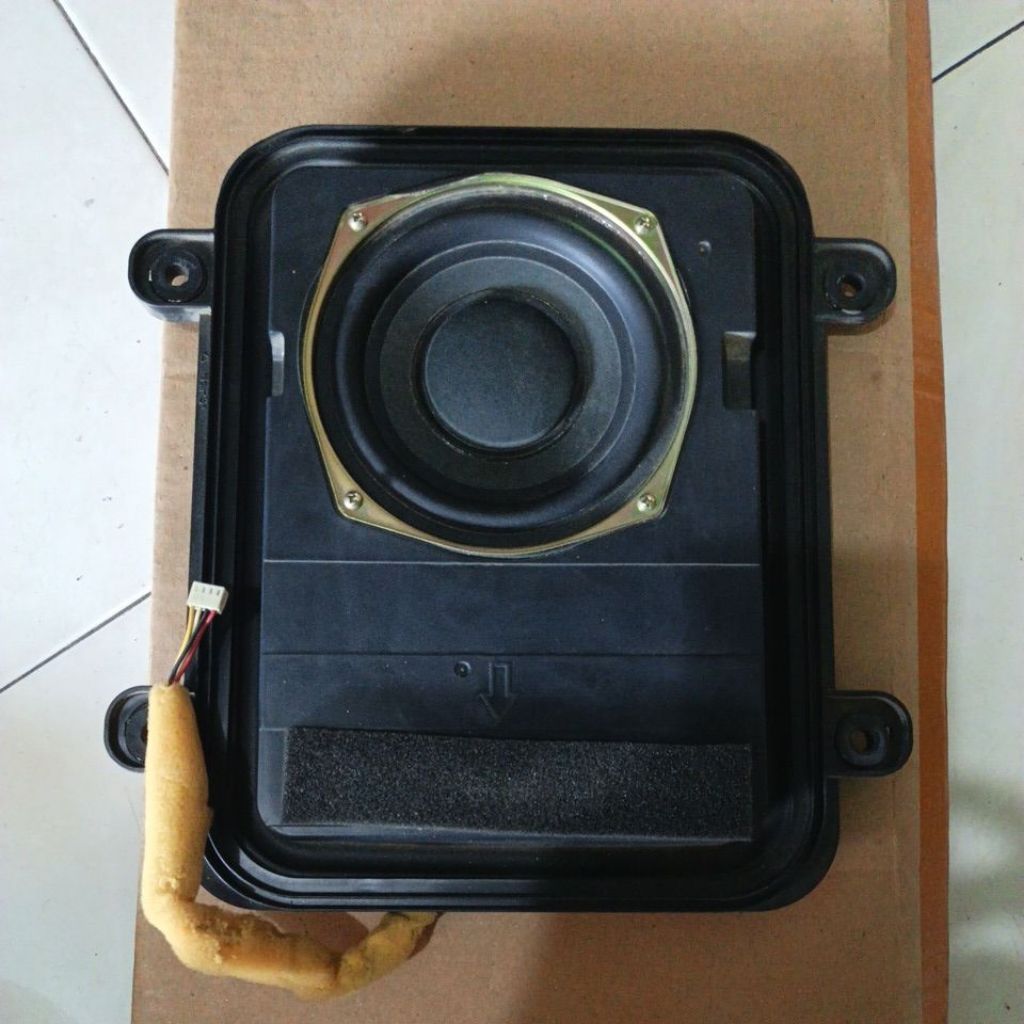 SPEAKER SUBWOOFER DOBEL COIL BEKAS TV LCD POLYTRON