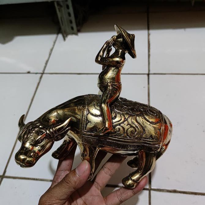 populer] patung kerbau emas pajangan 20 cm