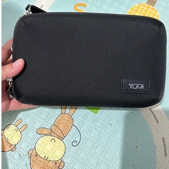 Tumi Alpha Clutch