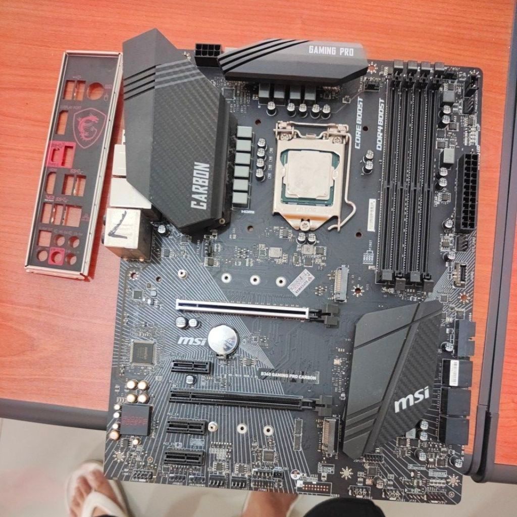 mainboard MSI b360 gaming pro carbon ddr4 + procsesor core i7-8700 gen8