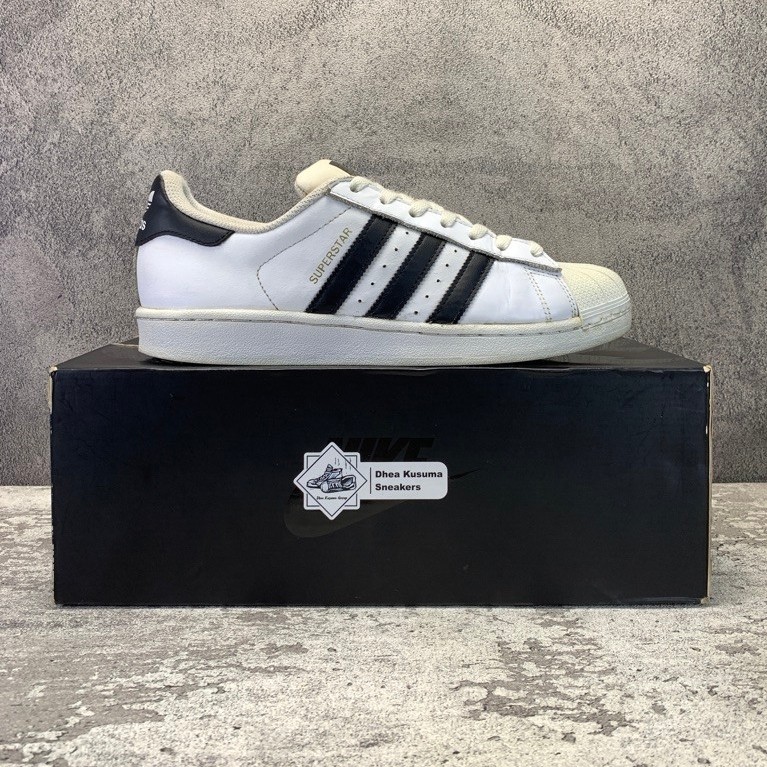 Sepatu Second Casual Adidas Superstar White Black  Original Guarantee 100%