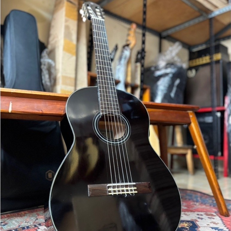 Gitar Klasik/Nylon Yamaha C40 Black Second