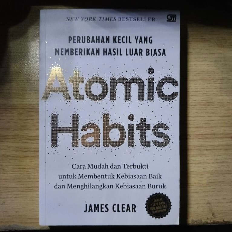 Buku Atomic Habits bekas mulus