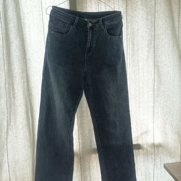 Preloved Loose Jeans