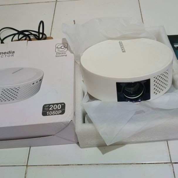Smart Proyektor Tripsky T269