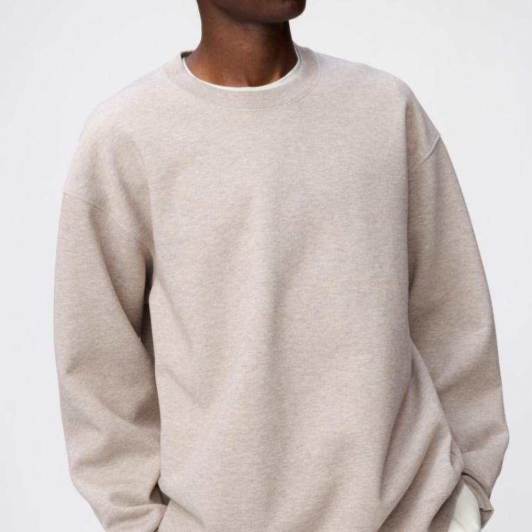 Sweater Oversize Uniqlo Jastip Unisexs [UNIQLO]