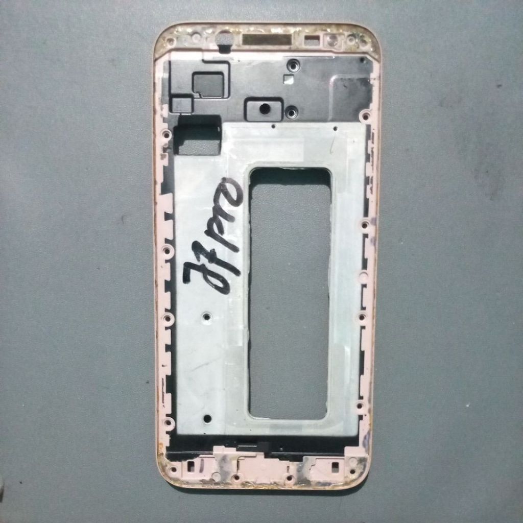 FRAME TATAKAN LCD SAMSUNG GALAXY J7 PRO KONDISI FISIK TIDAK ADA YANG GOMPAL LAYAK PAKAI ASLI ORIGINA