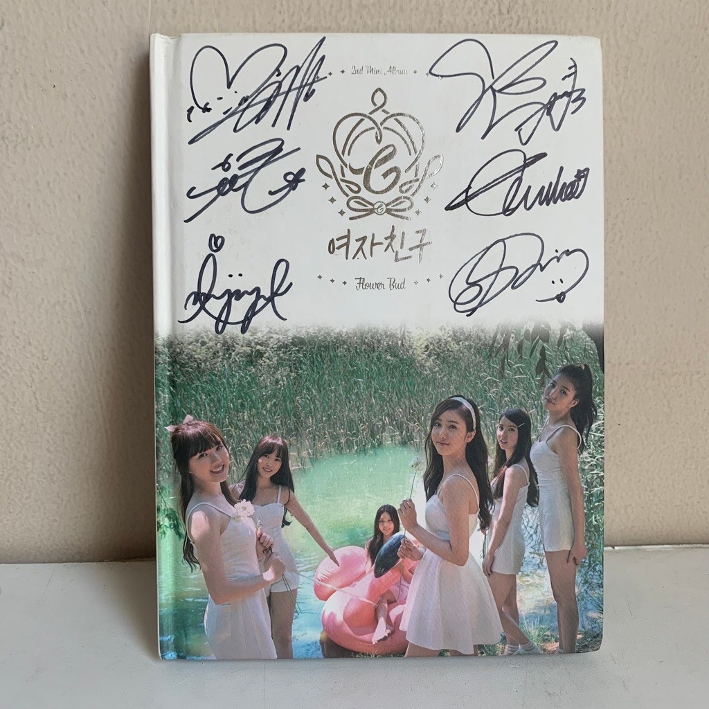 (UNSEALED) Official Flower Bud Album GFRIEND SIGNED - album only