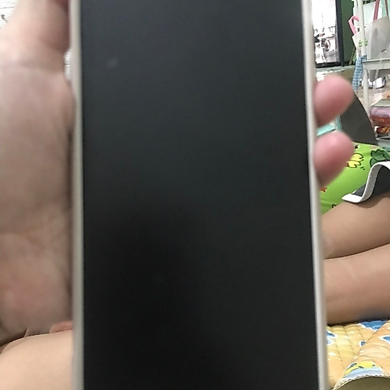 iphone 11 matot dan Lemari