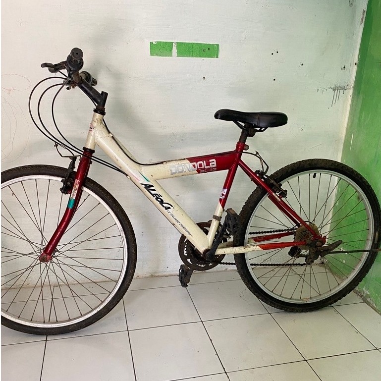UNITED Sepeda MTB 26 Second Bekas Miami Red Kondisi Apa Adanya Tidak Garansi