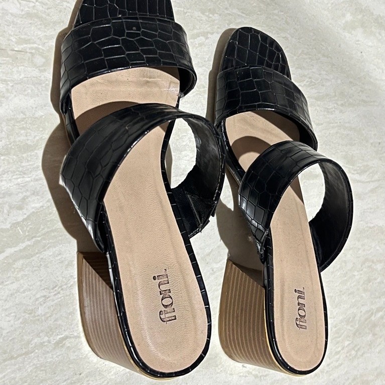 Wedges/Heels wanita Payless (Fioni)
