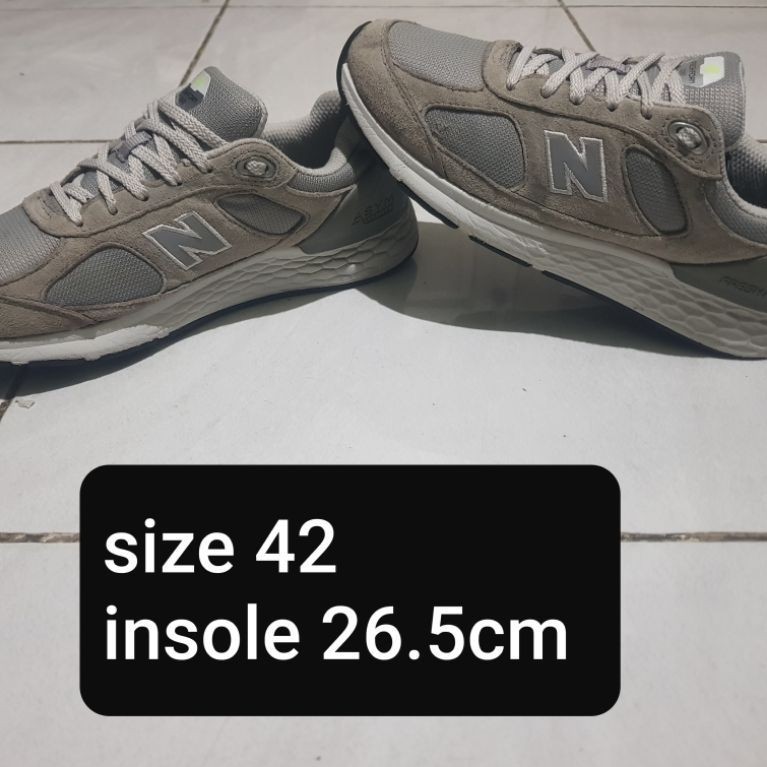 SepatuNB1880