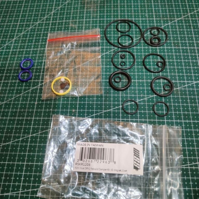 Rear Shock Fox Float Dpx2 Rebuild Damper Seal Kit WSS RSKR 1208