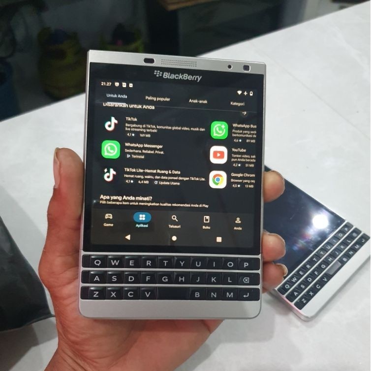 Blackberry Pasport SE edition os android